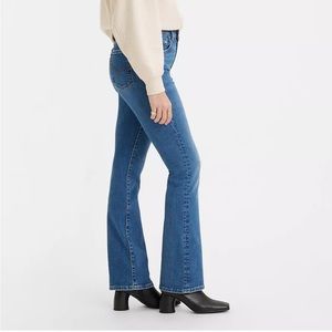 Levi’s 725 High Rise Premium Bootcut Jeans